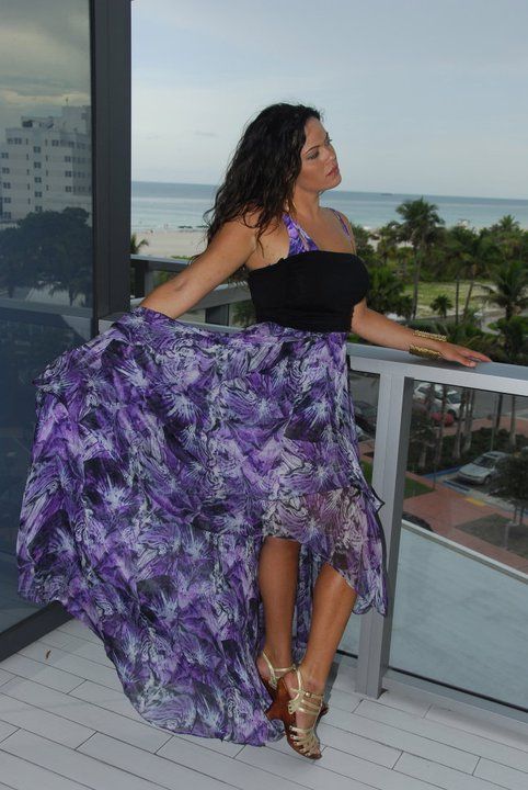 Modelos de Vestidos de Fiesta de 15 Años para Gorditas morado