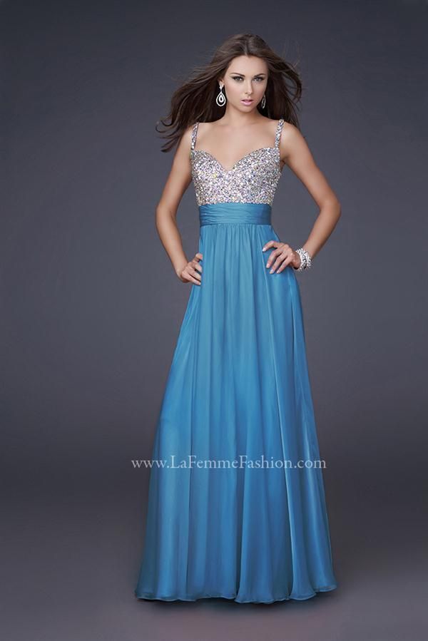 Vestidos de Fiesta de La Femme azul claro