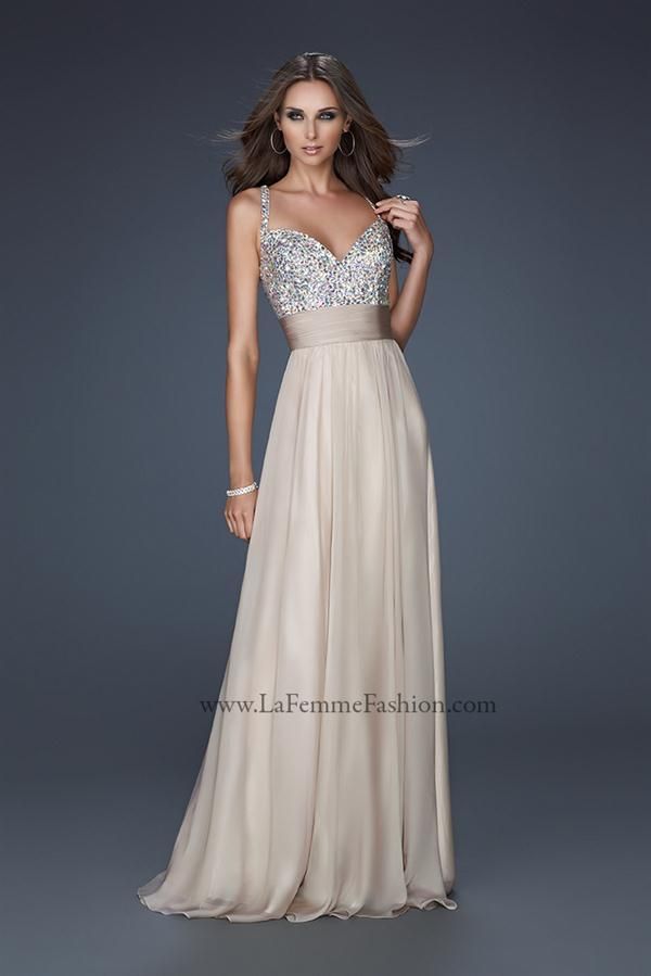 Vestidos de Fiesta de La Femme crema