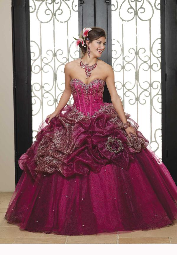 Vestido para Fiesta de 15 Años de color Fucsia 2